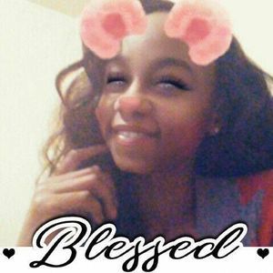 Meet your Posher, Dee